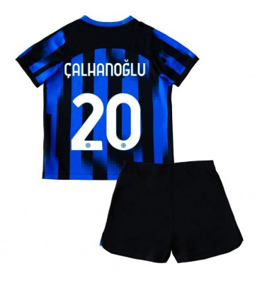 Inter Milan Hakan Calhanoglu #20 Primera Equipación Niños 2023-24 Manga Corta (+ Pantalones cortos)